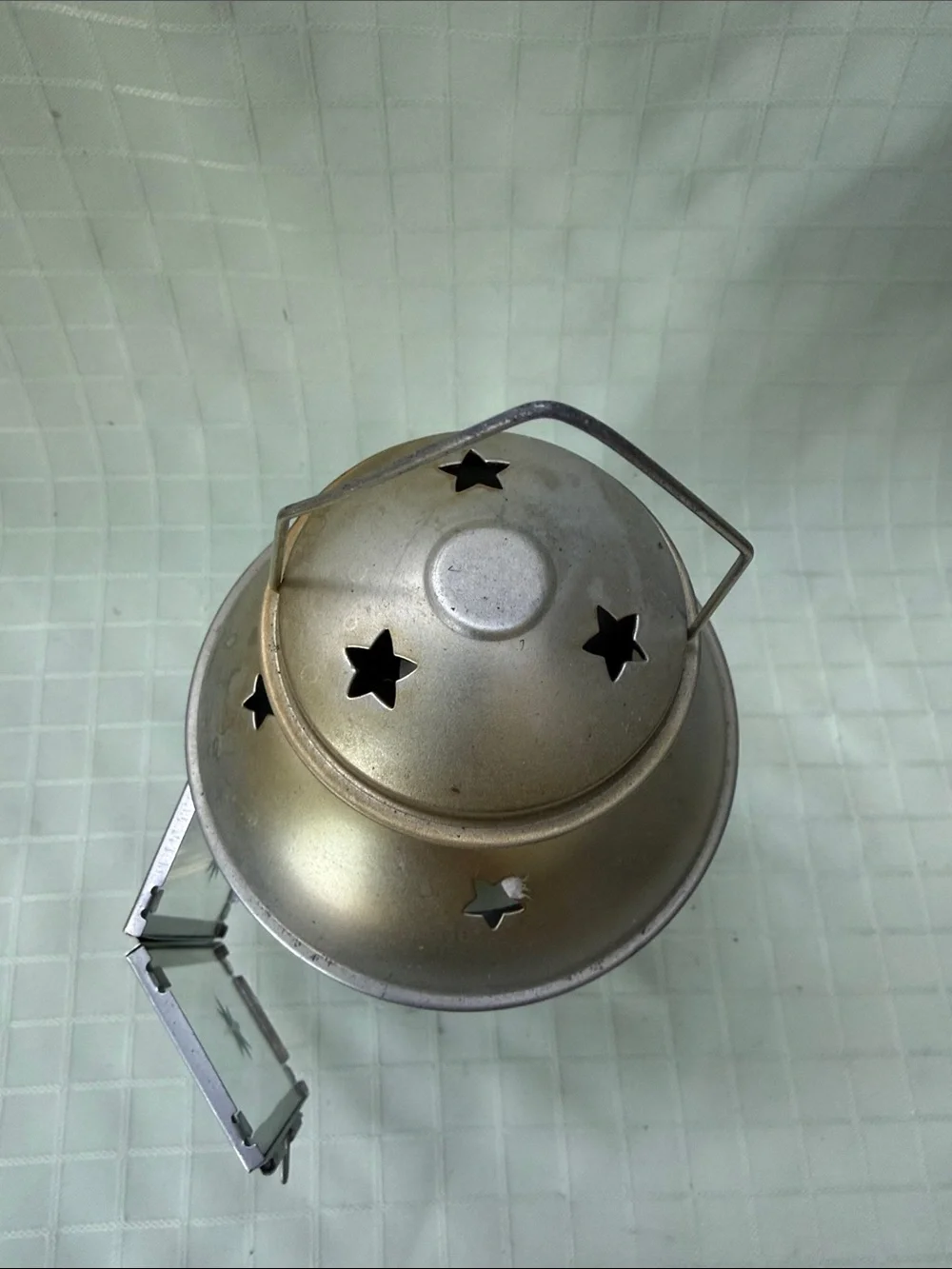 Vintage Classic Star-Cut Metallic Silver Lantern with Handle